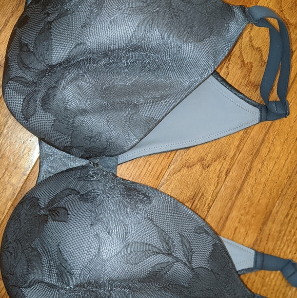 Bra - Picture 2 of 3